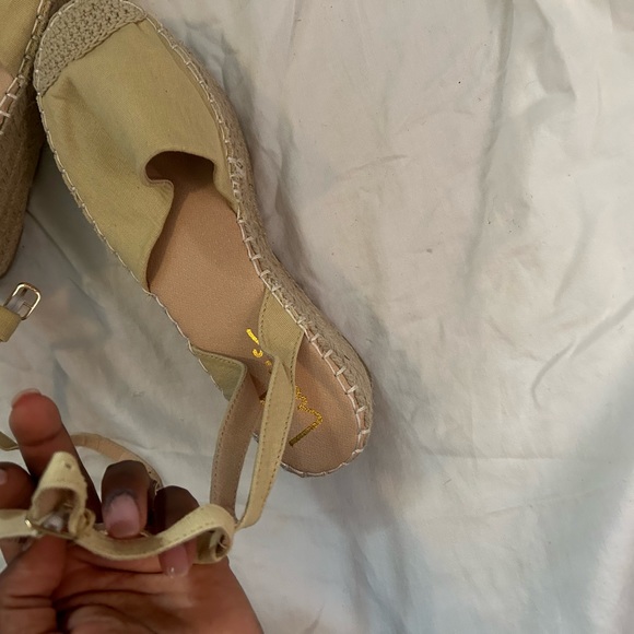 Platform sandals - Picture 6 of 6